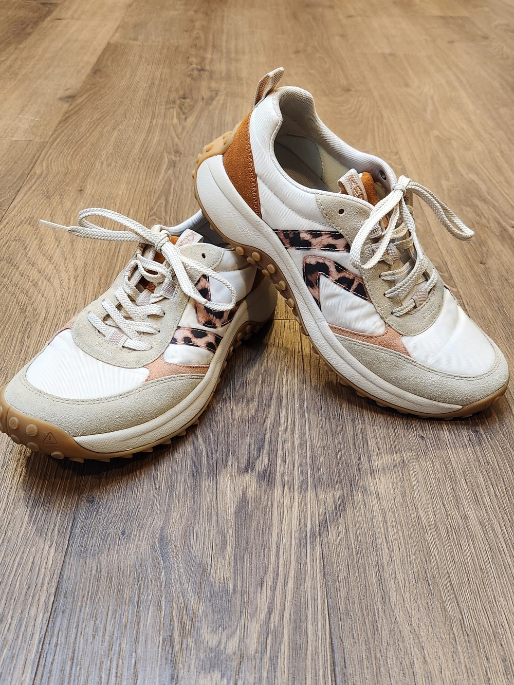 KEEN KS86 Women’s Sneakers Birch Cork Leopard Print Retro Runner Size 10 - EUC